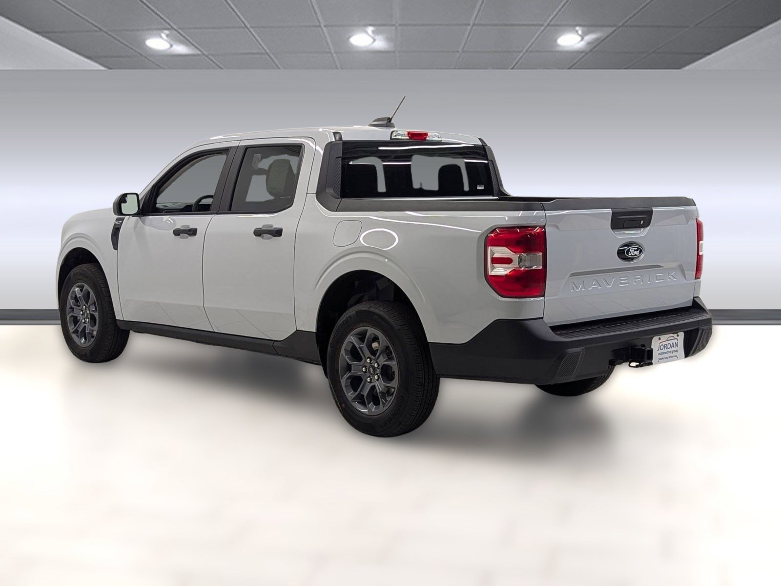 New 2025 Ford Maverick XLT w/ XLT Luxury Package image 2