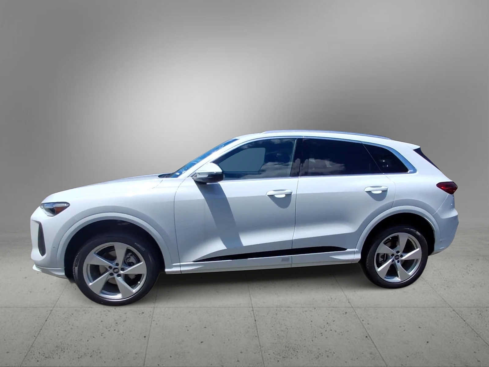 New 2026 Audi Q5 Premium AWD/4WD image 4