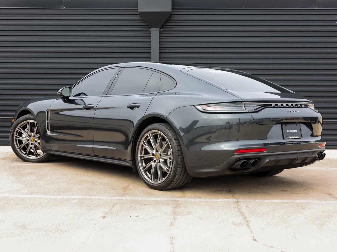 Certified 2023 Porsche Panamera Platinum Edition RWD image 3