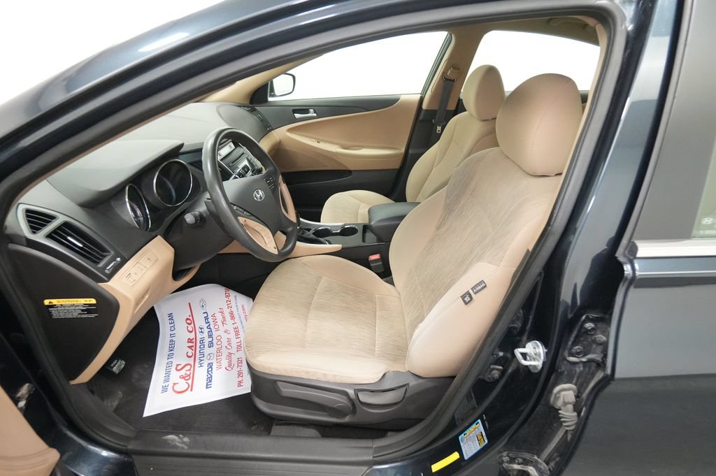 Used 2012 Hyundai Sonata GLS FWD image 16