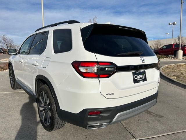 Used 2025 Honda Pilot Touring image 5