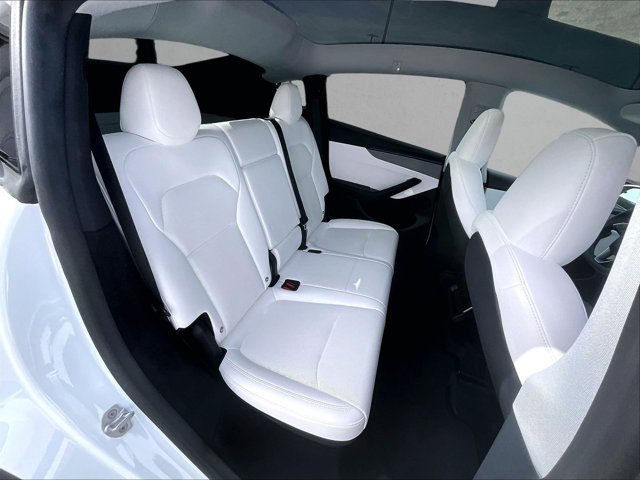 Used 2026 Tesla Model Y AWD image 26