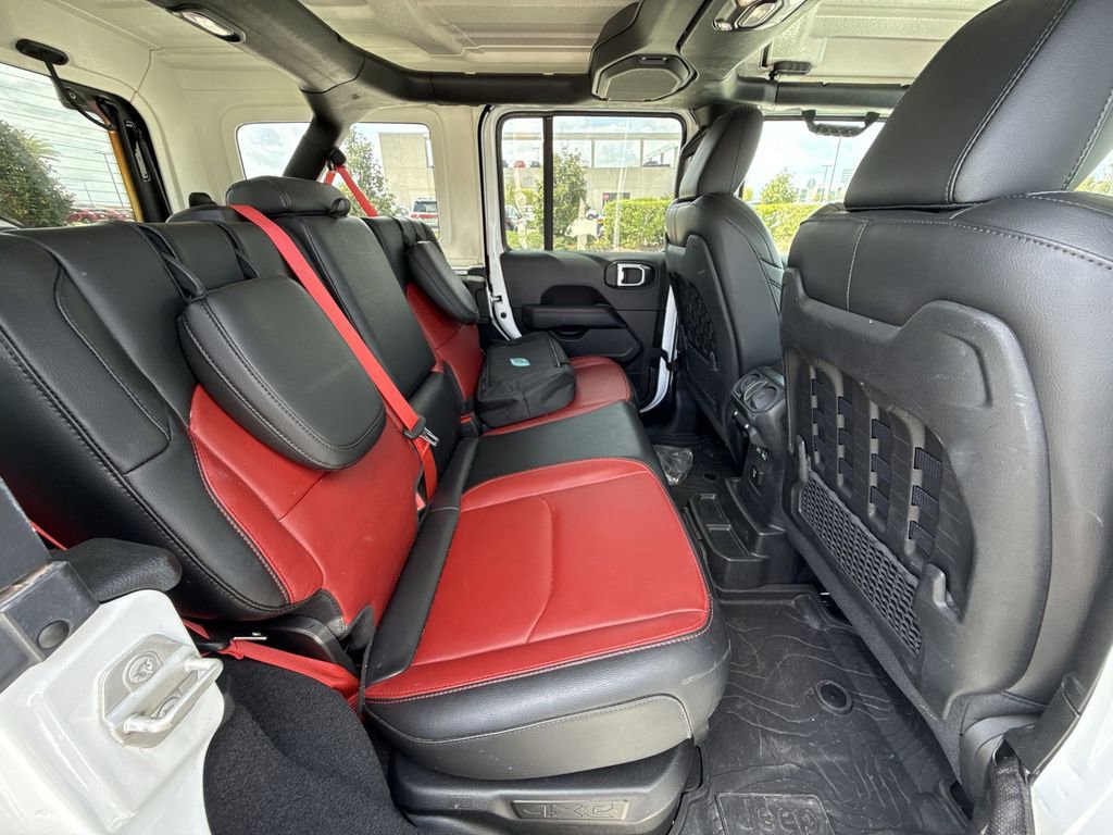 Used 2023 Jeep Wrangler Unlimited Rubicon 4xe image 16