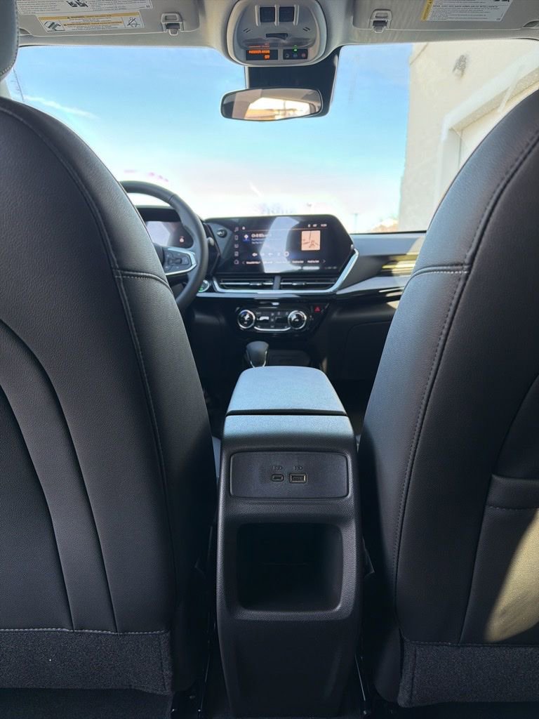 New 2026 Chevrolet Trax ACTIV w/ Sunroof Package FWD image 23
