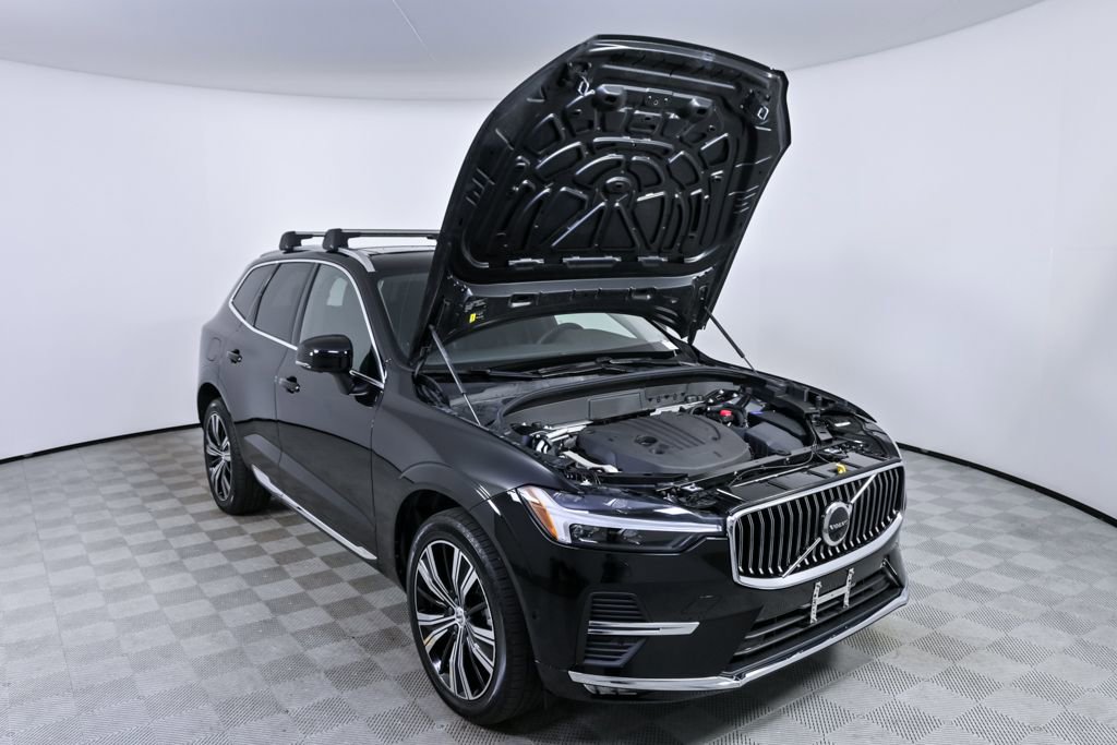 Certified 2023 Volvo XC60 B5 Plus w/ Climate Package image 34