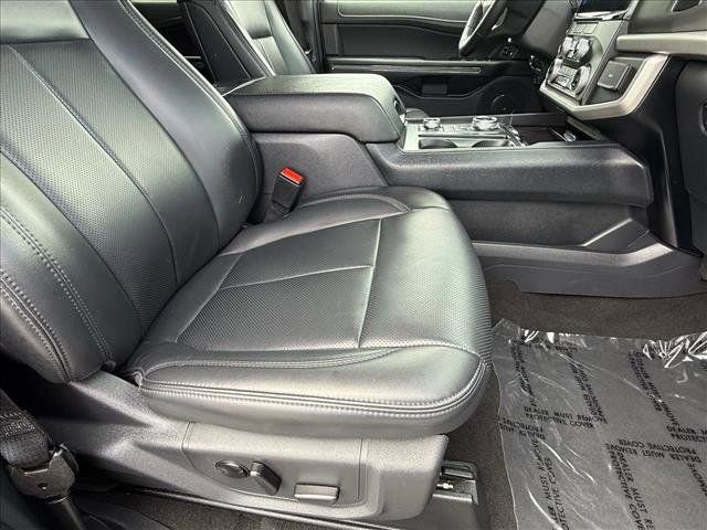 Used 2024 Ford Expedition Max XLT AWD/4WD image 8