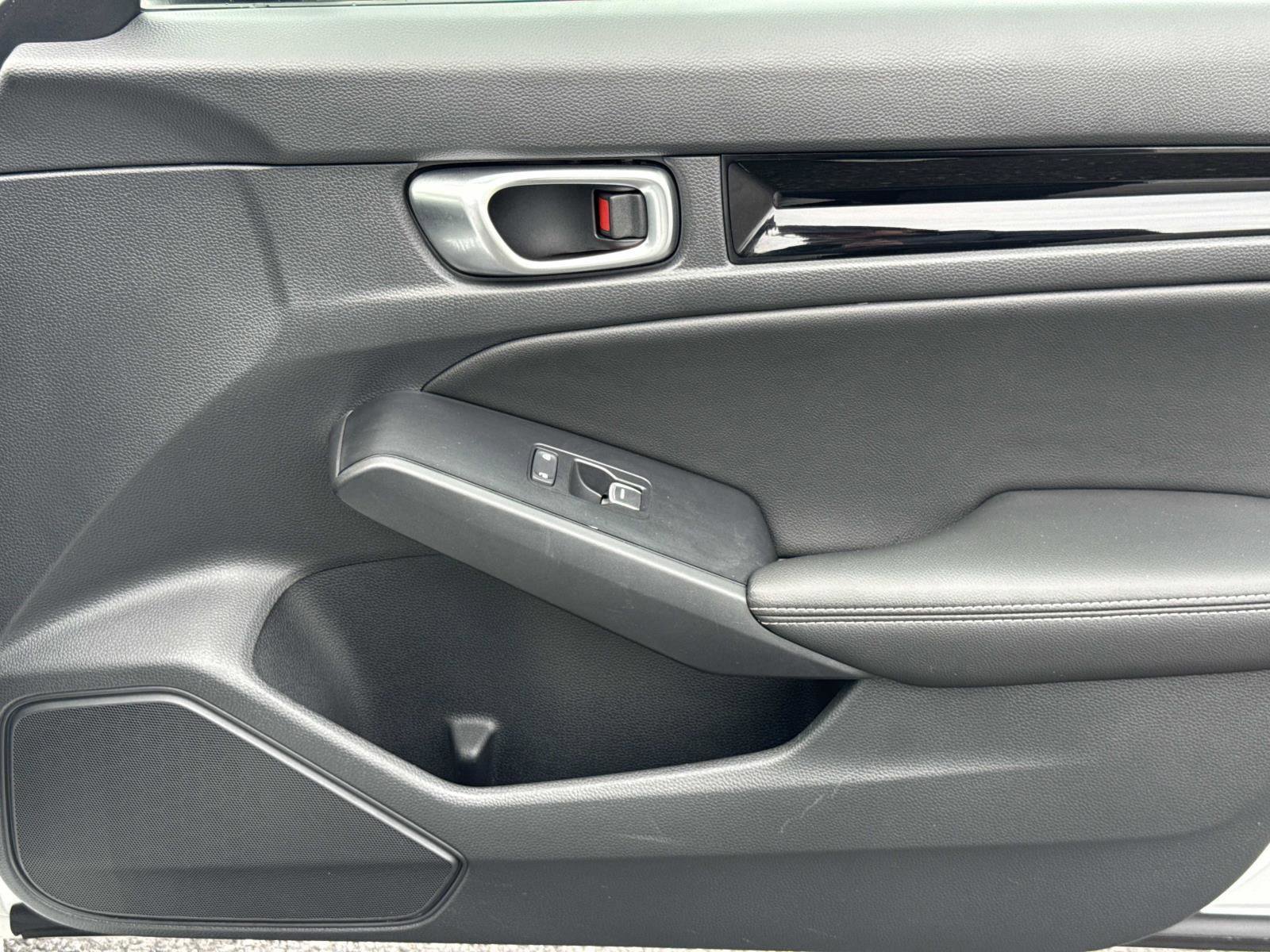 Used 2023 Honda Civic EX-L image 18