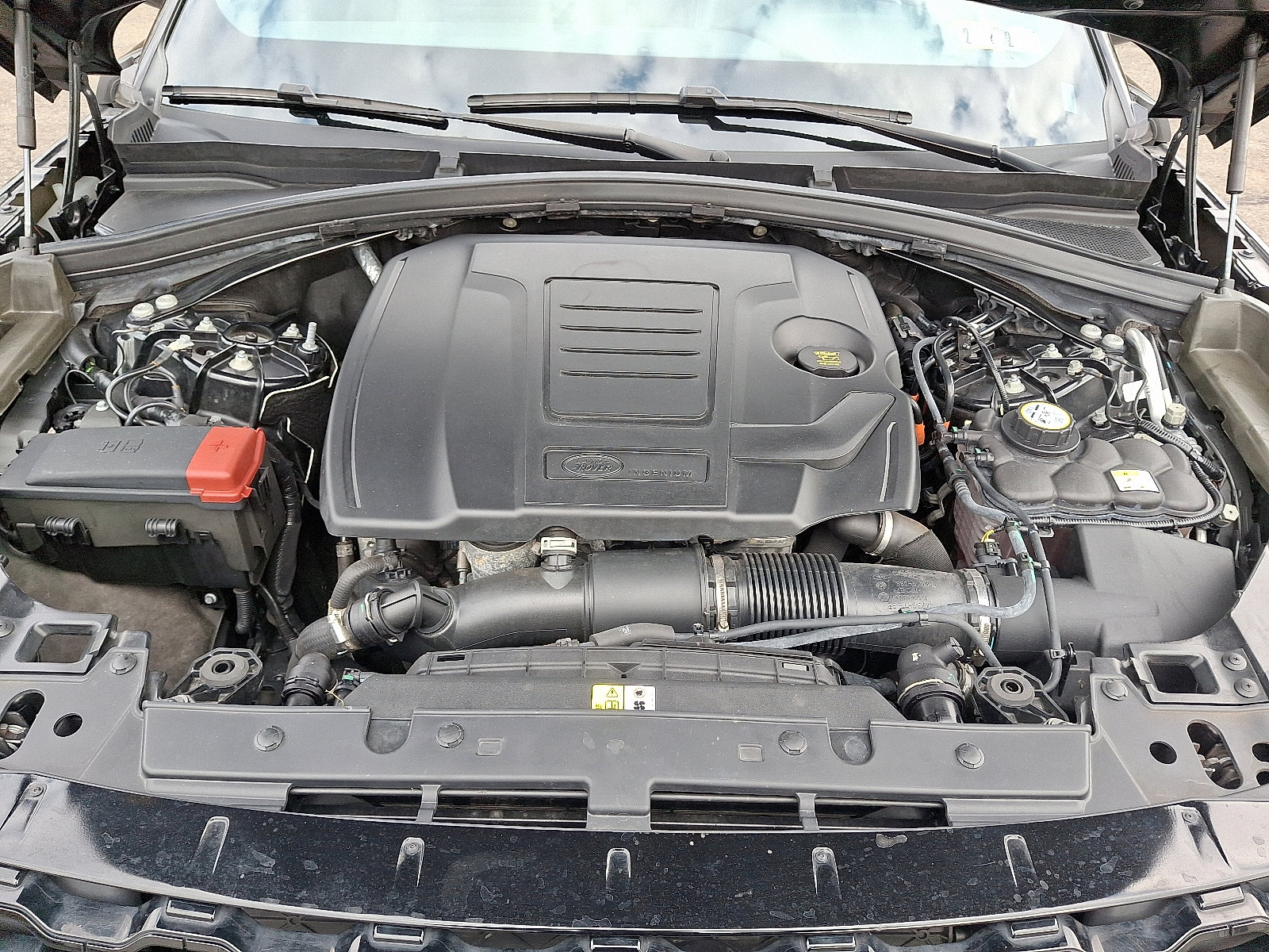 Used 2023 Land Rover Range Rover Velar R-Dynamic S AWD/4WD image 24