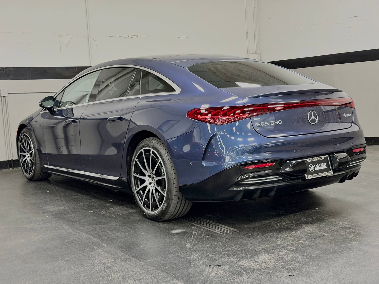 Used 2023 Mercedes-Benz EQS 580 4MATIC Sedan image 10