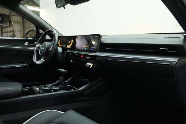 Used 2025 Kia K5 GT-Line w/ GT-Line Premium Package FWD image 21