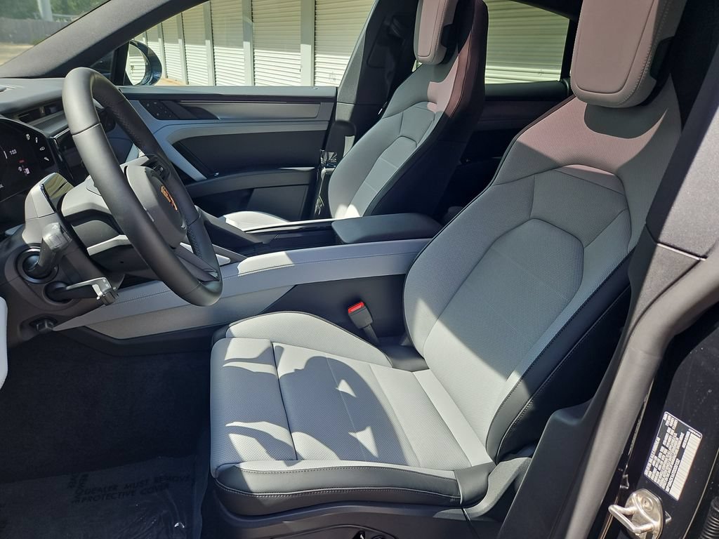 New 2026 Porsche Cayenne Electric Coupe AWD/4WD image 5