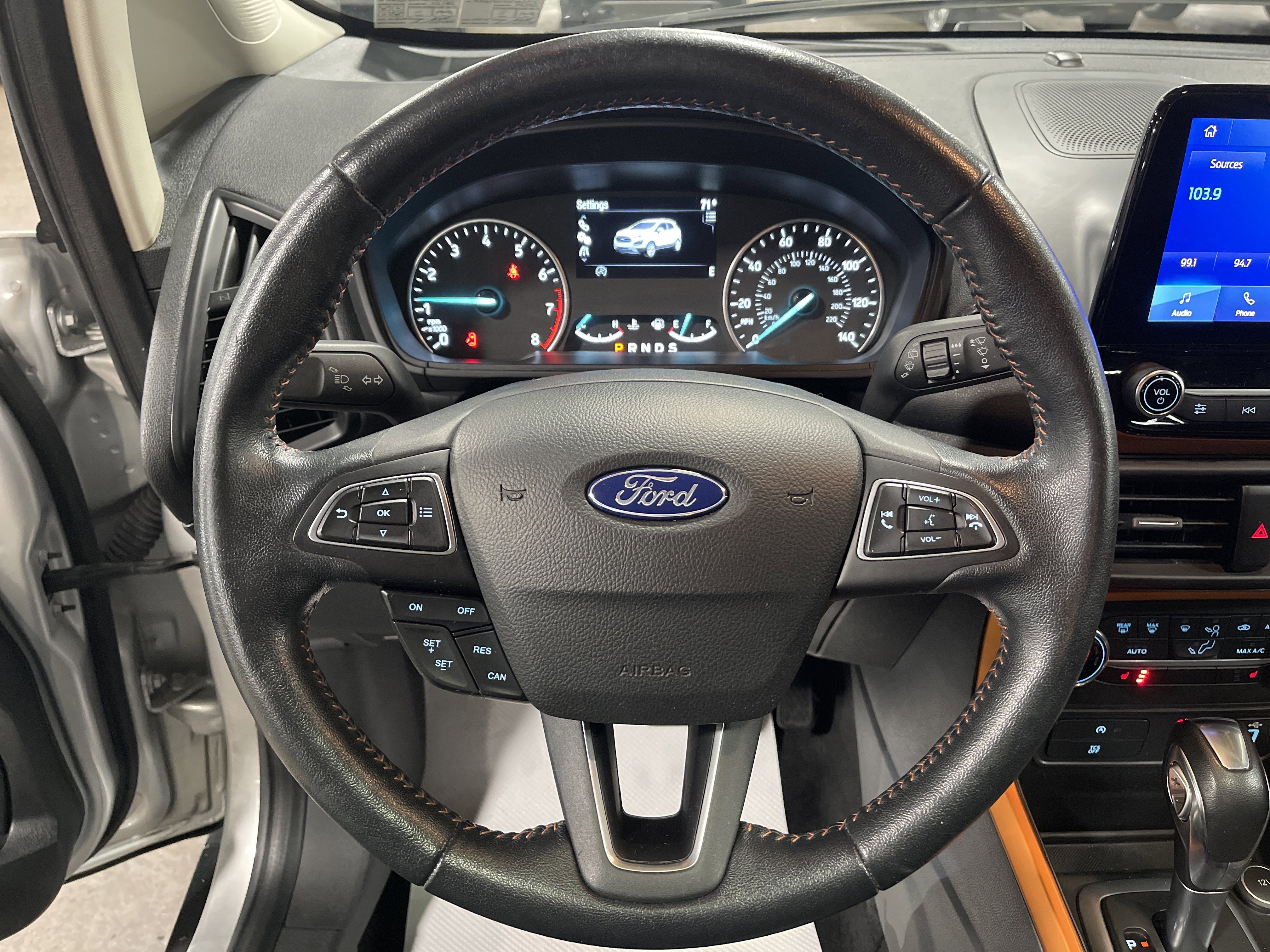 Used 2022 Ford EcoSport SE w/ SE Convenience Package image 18