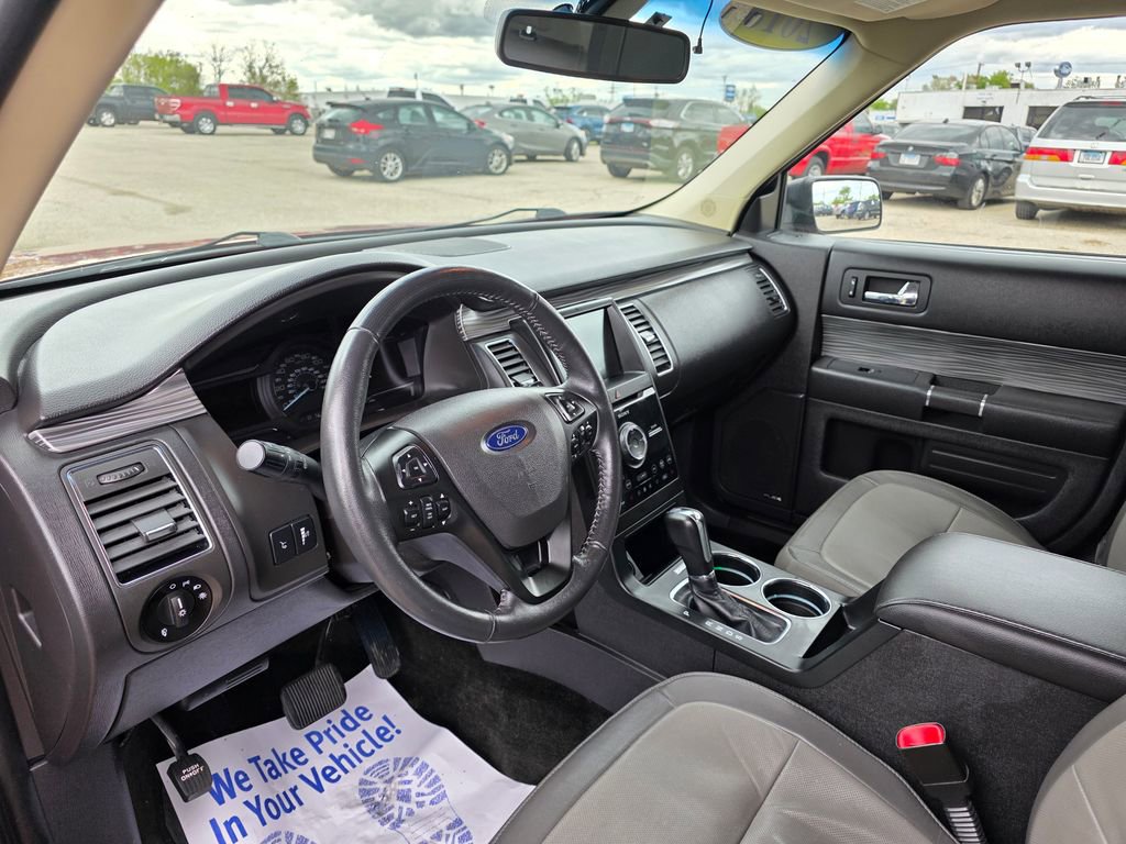 Used 2018 Ford Flex Limited w/ Equipment Group 303A AWD/4WD image 16