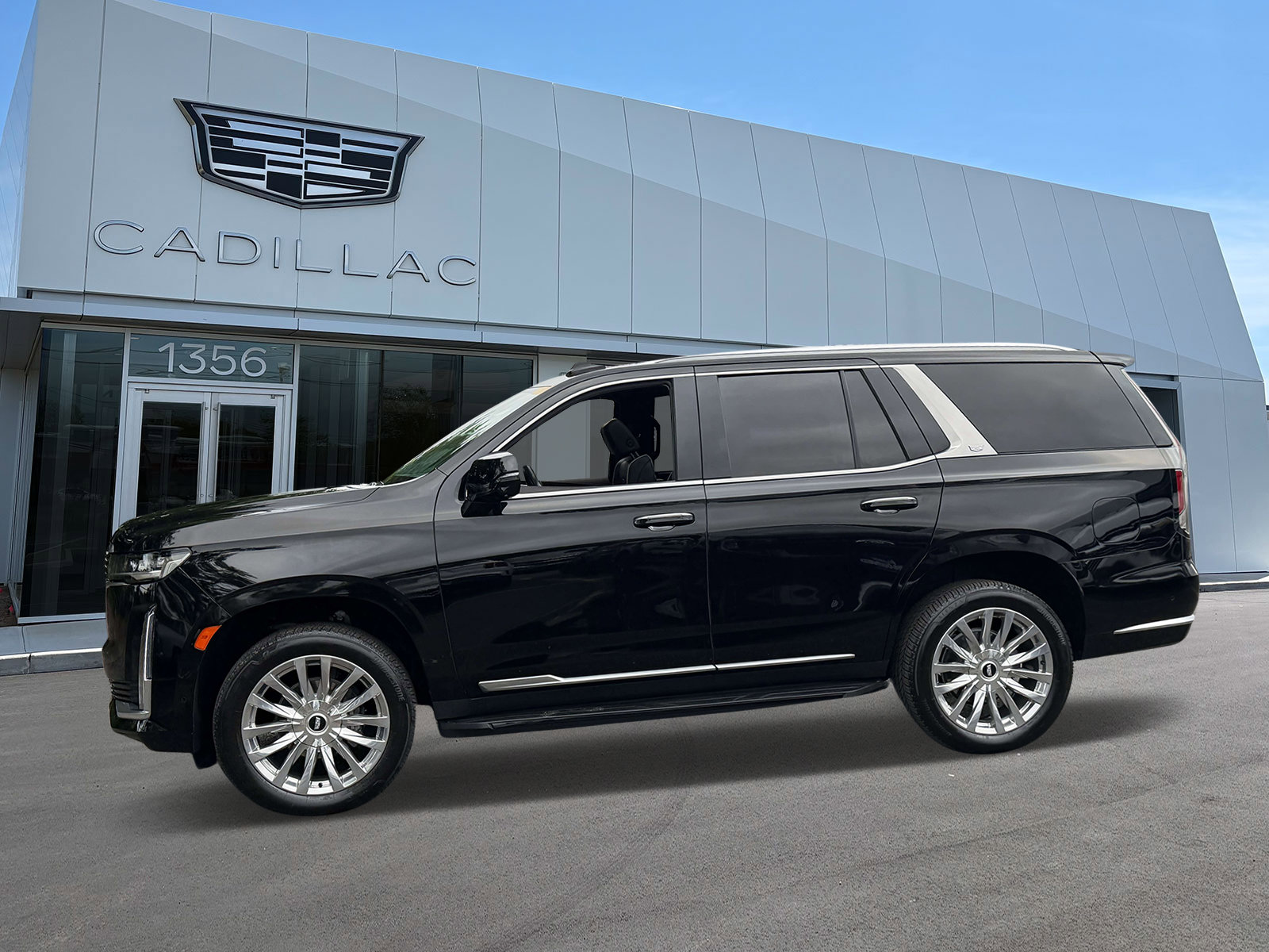 Used 2023 Cadillac Escalade Premium Luxury AWD/4WD image 3