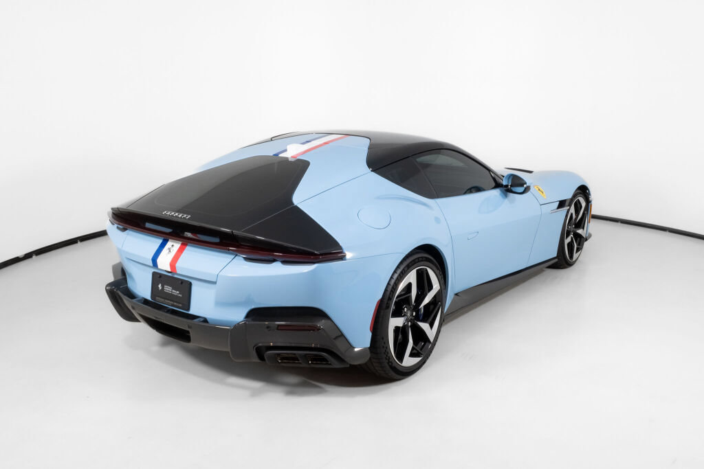 Used 2025 Ferrari 12Cilindri RWD image 10