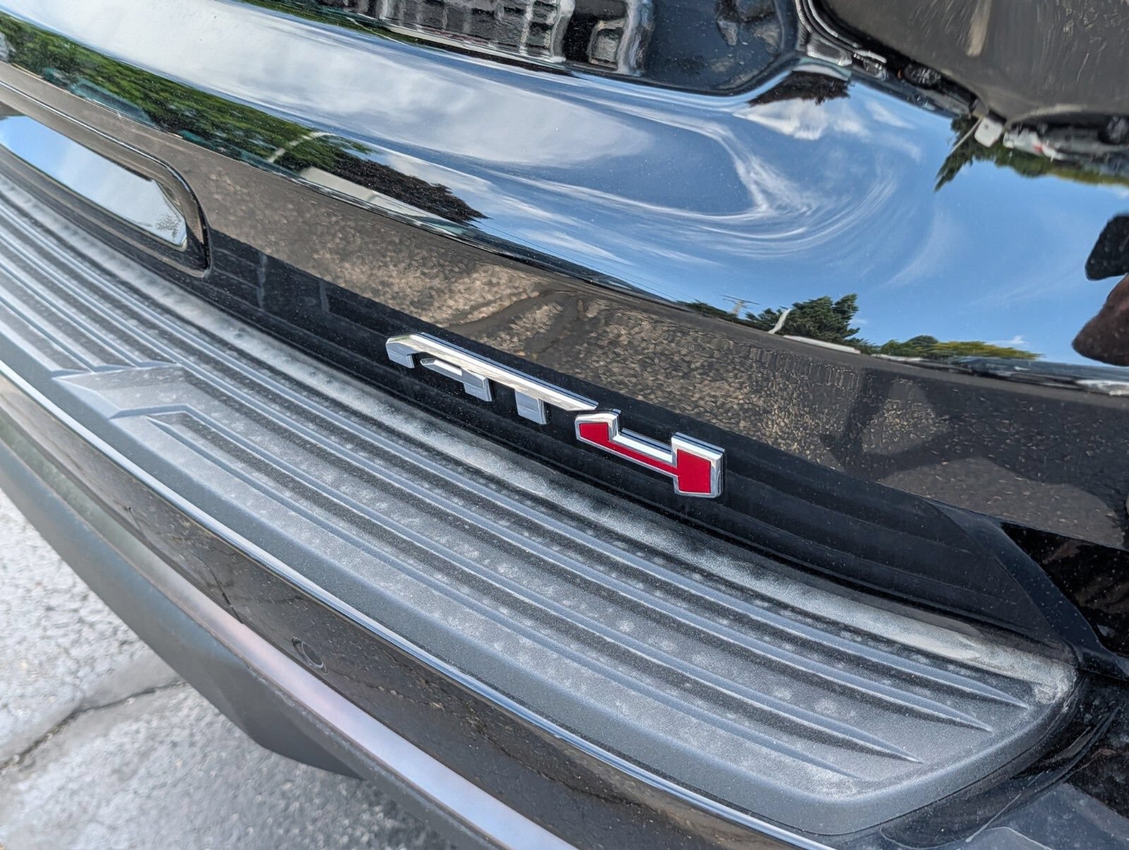 New 2026 GMC Yukon AT4 Ultimate w/ LPO, Floor Liner Package AWD/4WD image 25