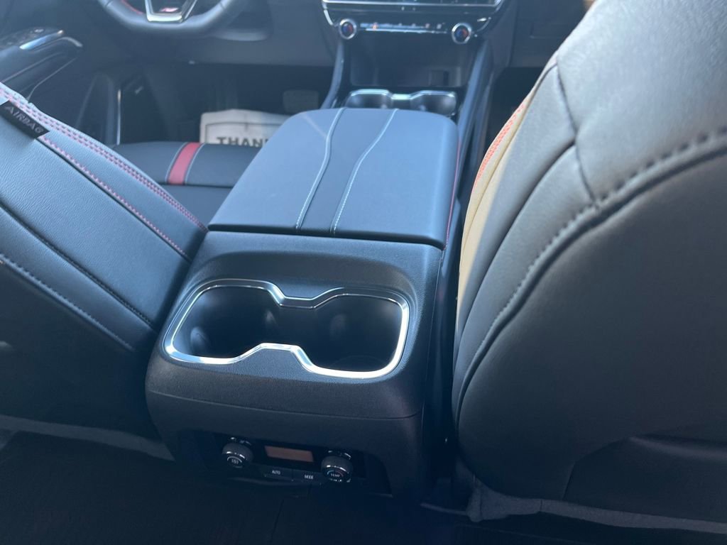 New 2026 Chevrolet Traverse RS image 28