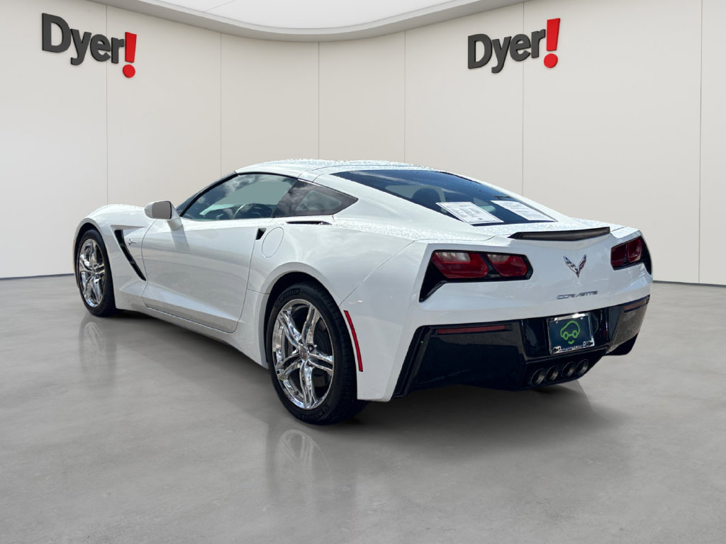 Used 2016 Chevrolet Corvette Stingray Coupe RWD image 3