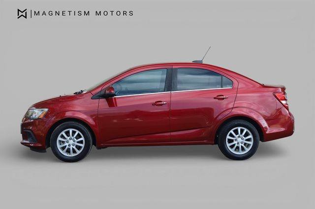 Used 2017 Chevrolet Sonic LT w/ Convenience Package image 3