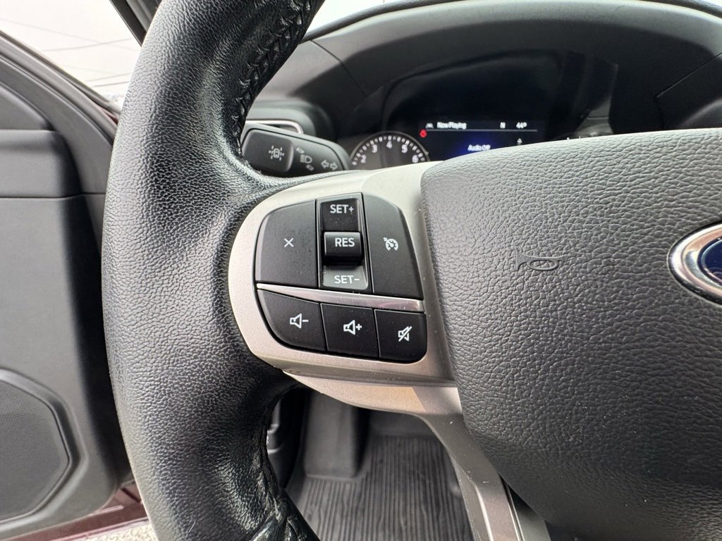Used 2022 Ford Explorer XLT w/ Equipment Group 202A image 23