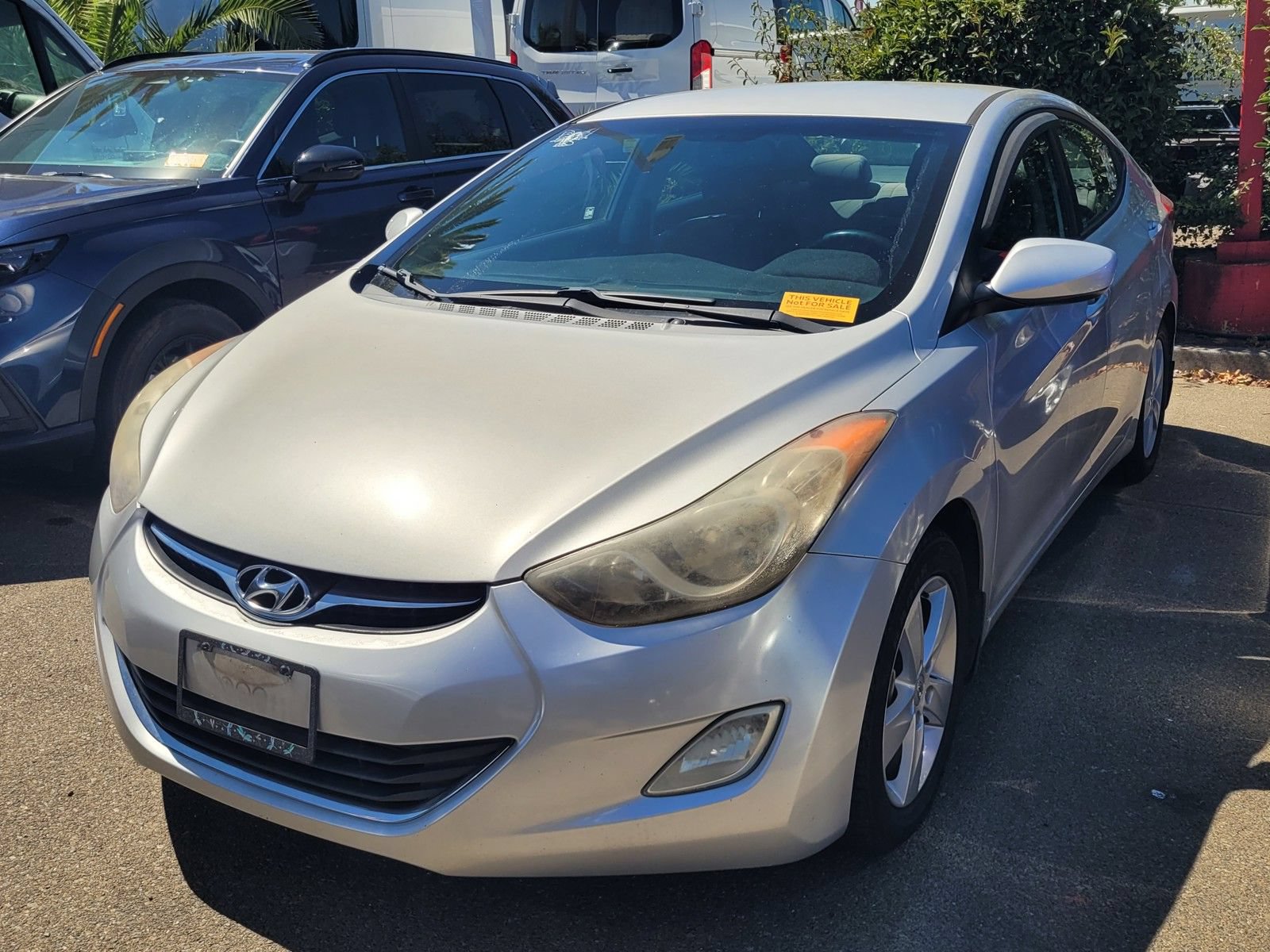 Used 2013 Hyundai Elantra GLS w/ Preferred Pkg FWD image 2