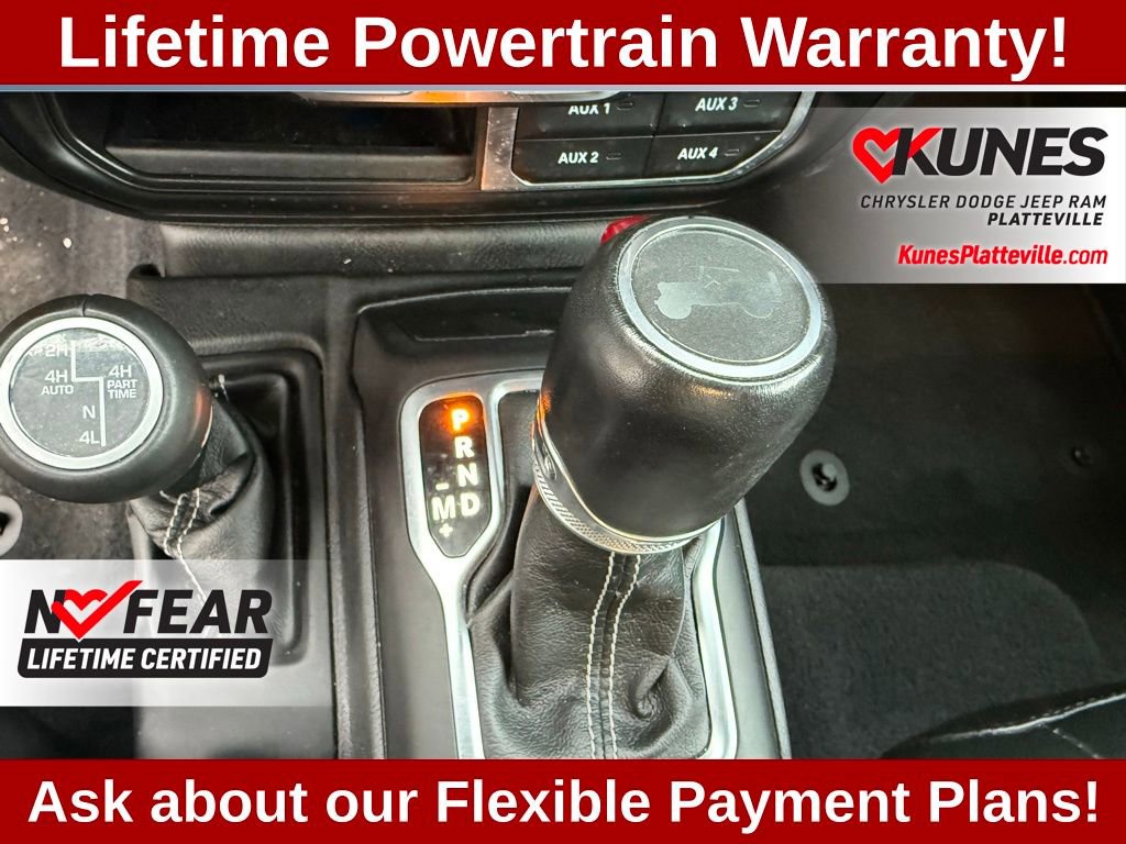 Used 2023 Jeep Wrangler Unlimited Sahara AWD/4WD image 33