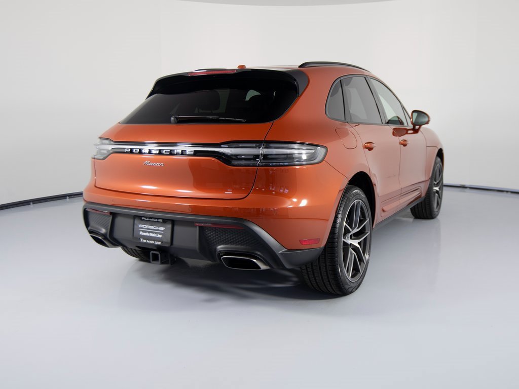 Certified 2025 Porsche Macan image 12