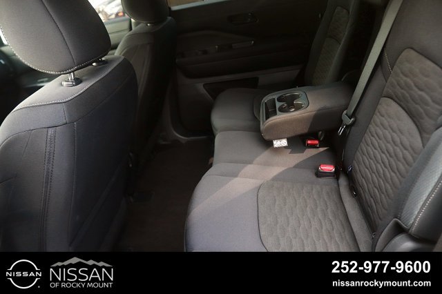 Certified 2026 Nissan Pathfinder SV FWD image 13