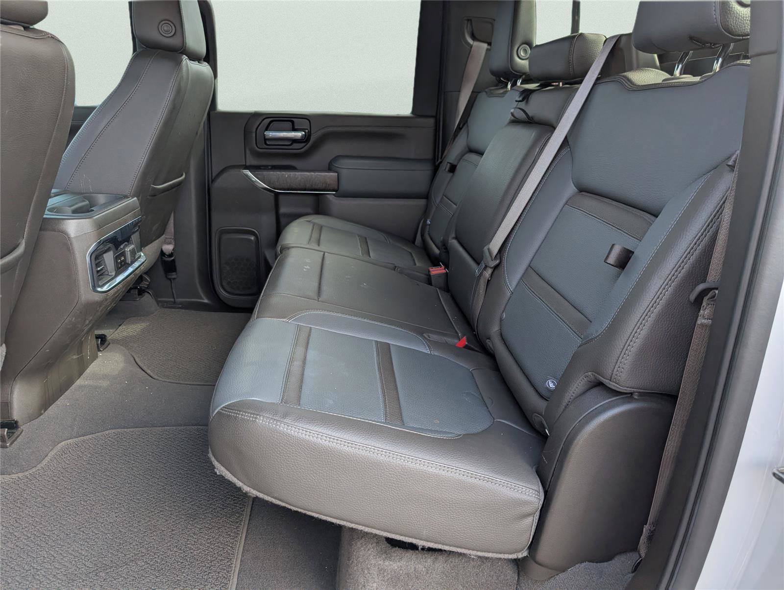 Used 2022 GMC Sierra 2500 Denali w/ Denali Ultimate Package AWD/4WD image 34