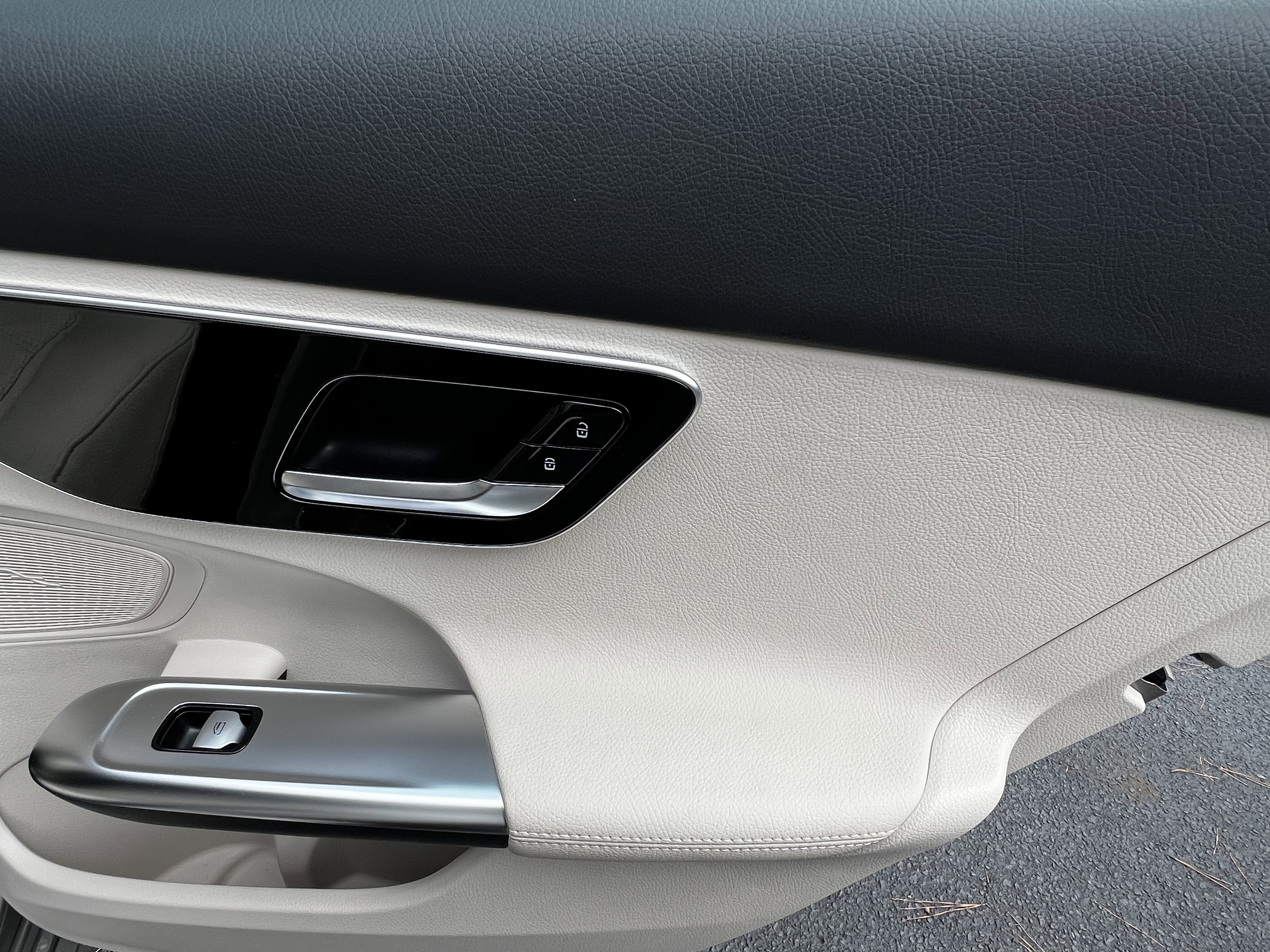 Used 2022 Mercedes-Benz C 300 Sedan image 39