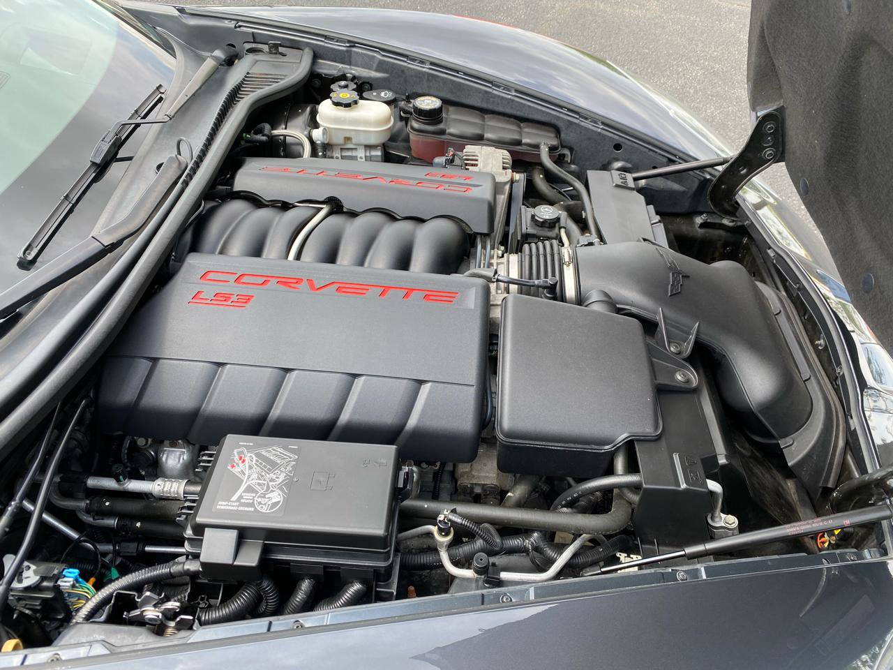 Used 2011 Chevrolet Corvette Grand Sport w/ Preferred Equipment Group RWD image 32