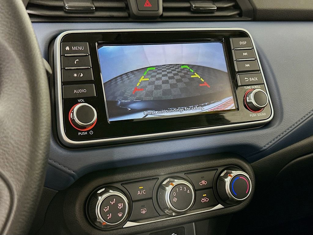 Used 2025 Nissan Versa SV w/ Trunk Package image 17