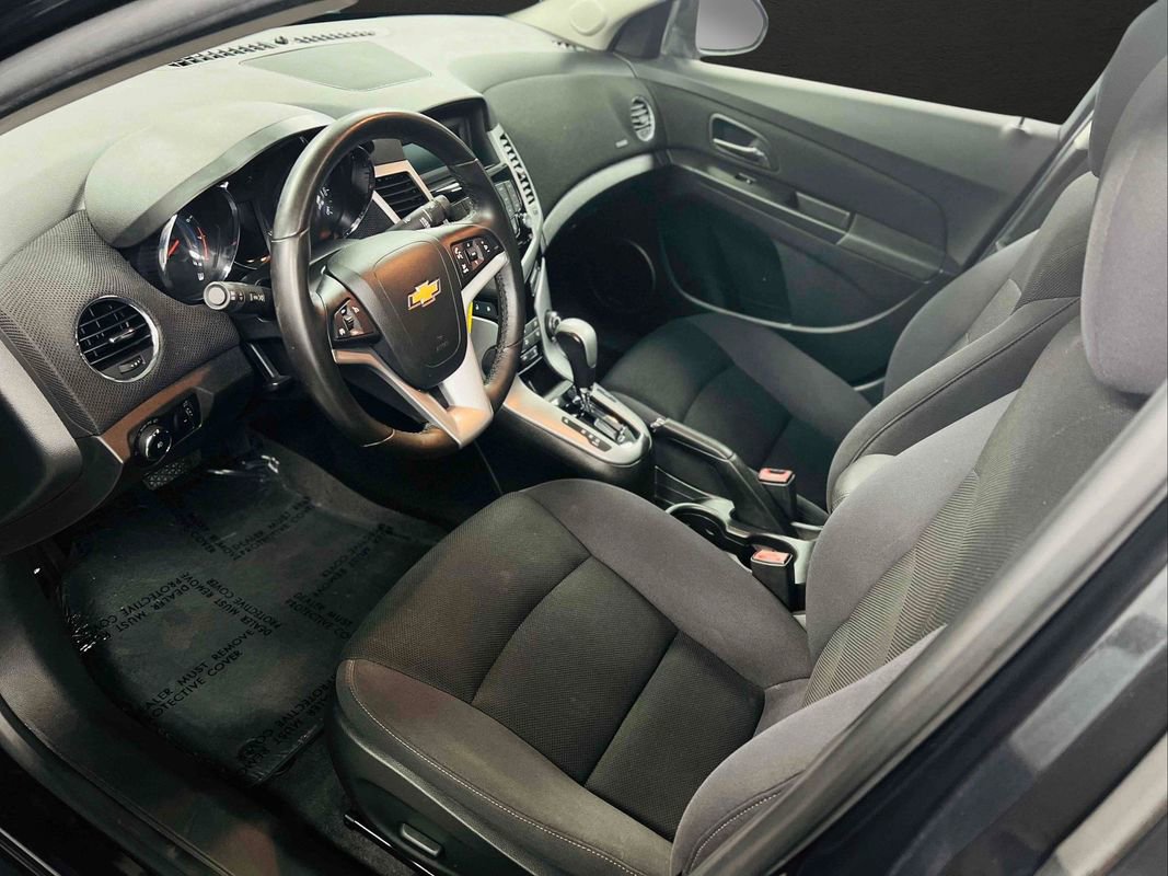 Used 2013 Chevrolet Cruze LT w/ All-Star Edition image 10