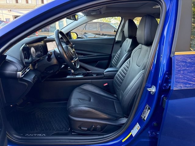 Used 2023 Hyundai Elantra Limited w/ Winter Weather Package FWD image 14