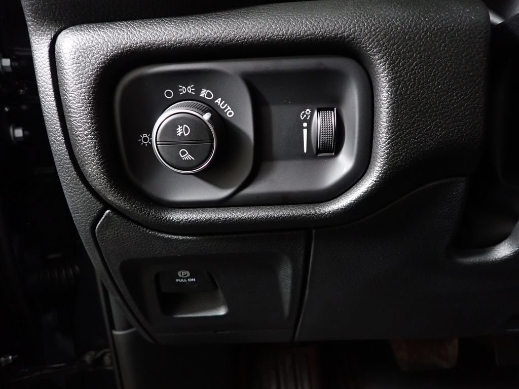 New 2026 RAM 1500 Warlock AWD/4WD image 22