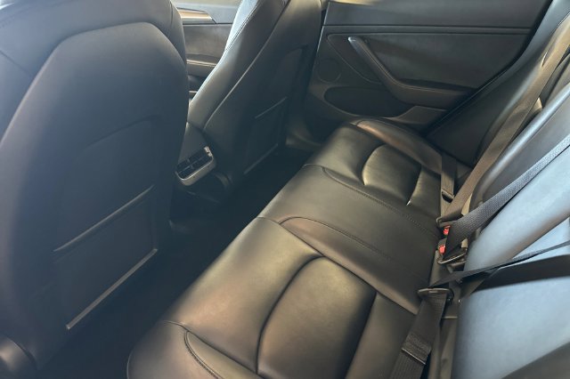 Used 2023 Tesla Model 3 Standard Range RWD image 14