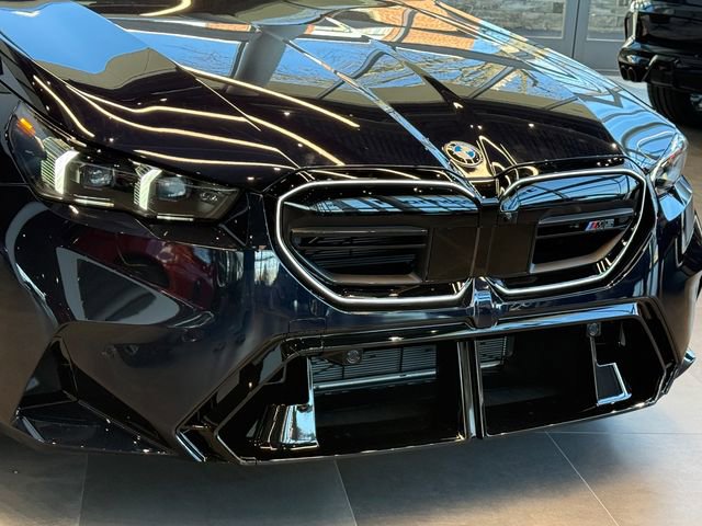 New 2026 BMW M5 w/ Executive Package AWD/4WD image 7