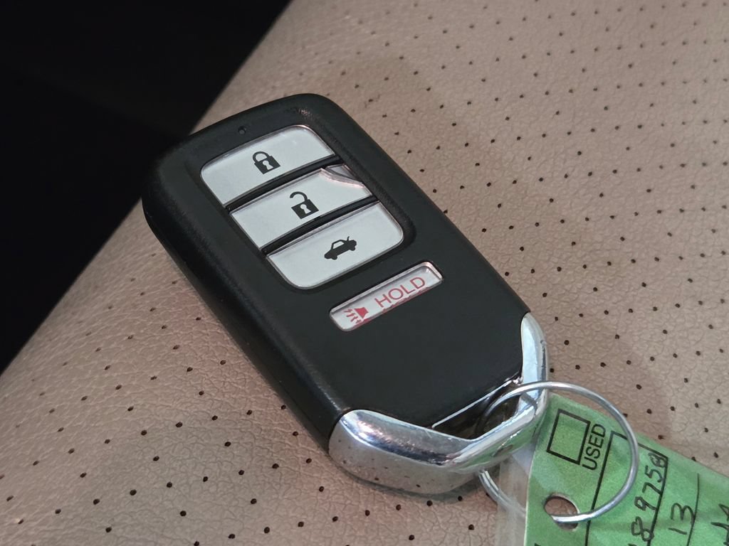 Used 2013 Honda Accord EX-L image 32