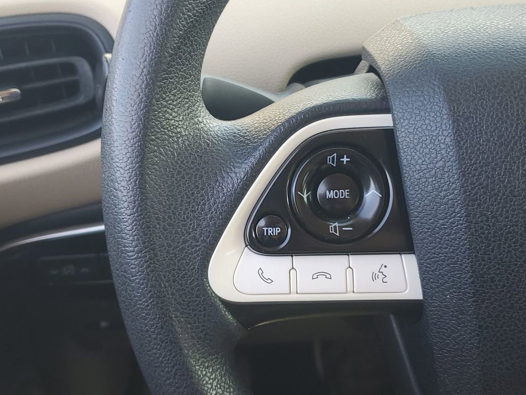 Used 2016 Toyota Prius Two image 32