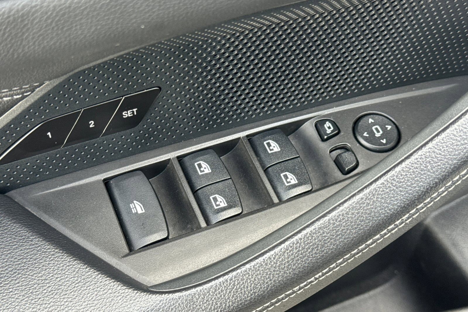 Used 2025 BMW 430i Convertible image 13