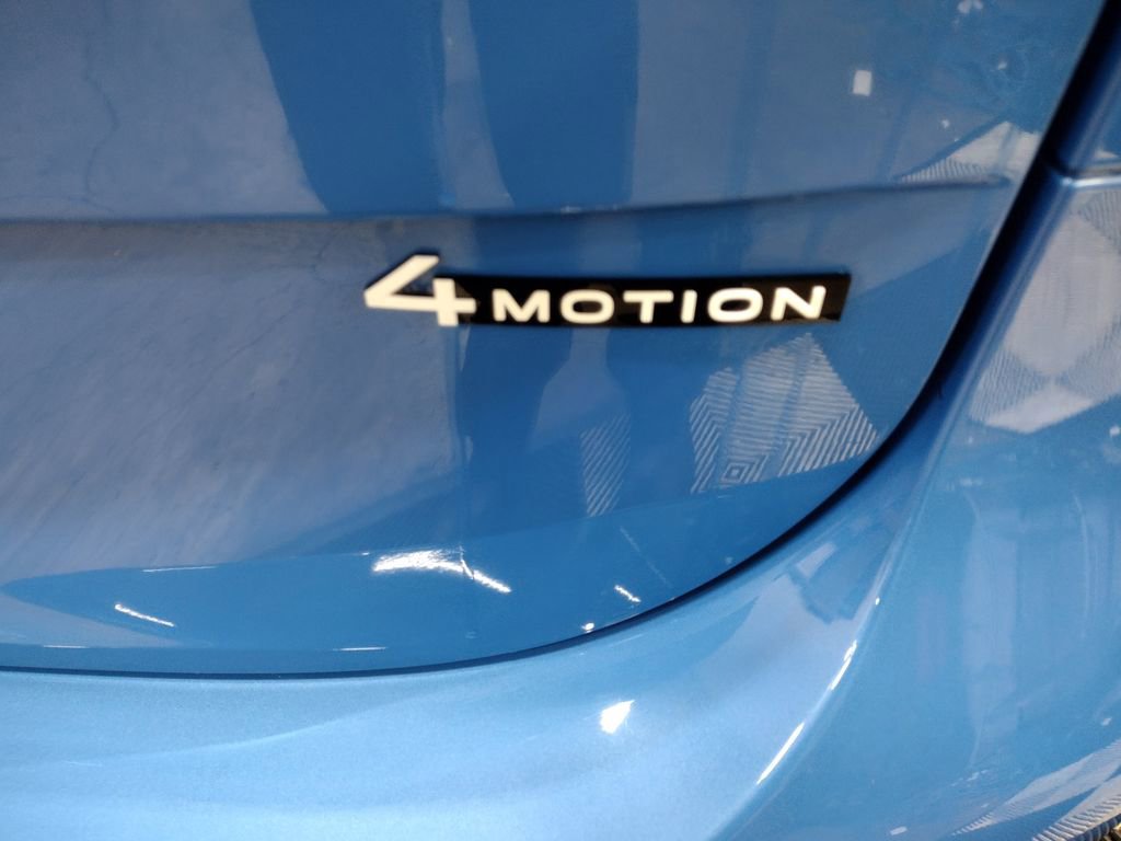 New 2025 Volkswagen ID. Buzz 1st Edition image 16