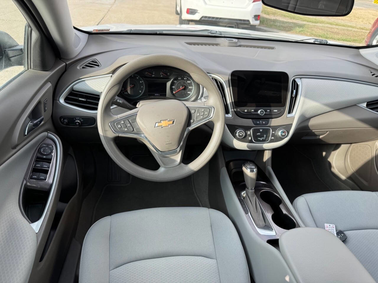 Used 2020 Chevrolet Malibu LS image 16