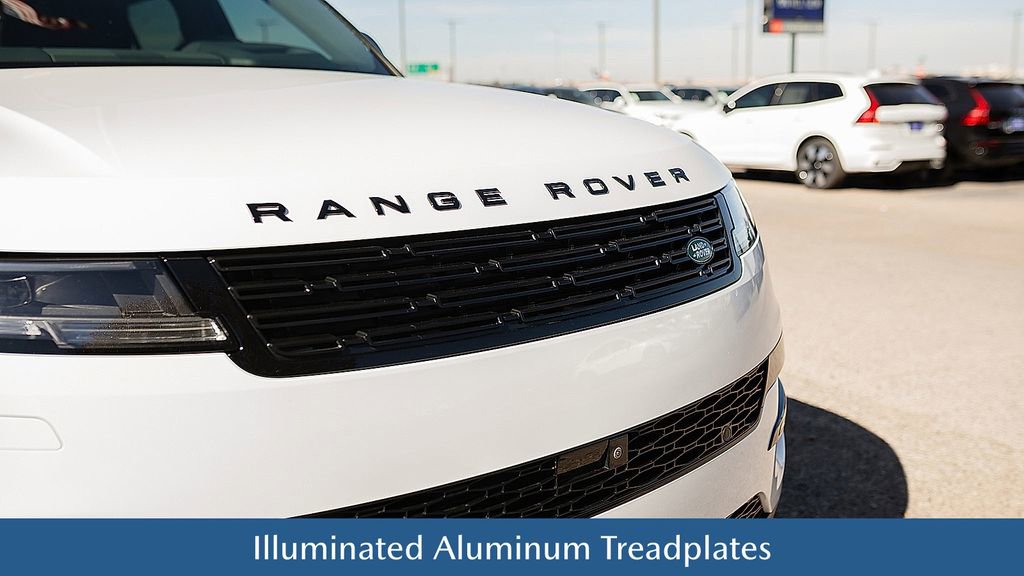 Used 2024 Land Rover Range Rover Sport SE image 10