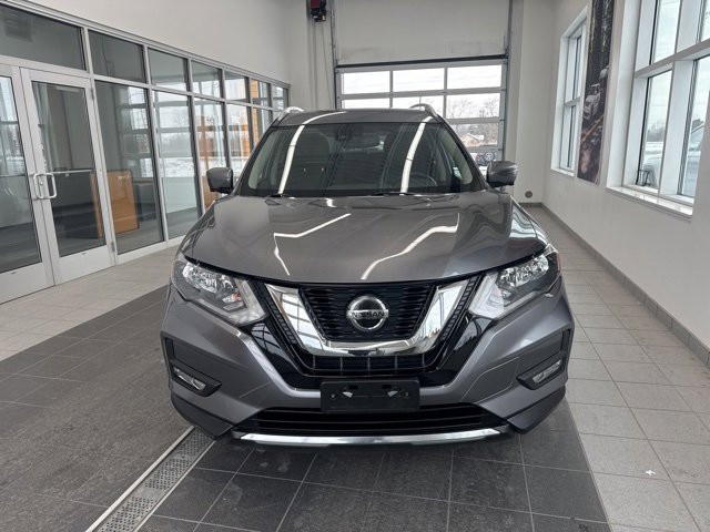 Used 2018 Nissan Rogue SL image 2