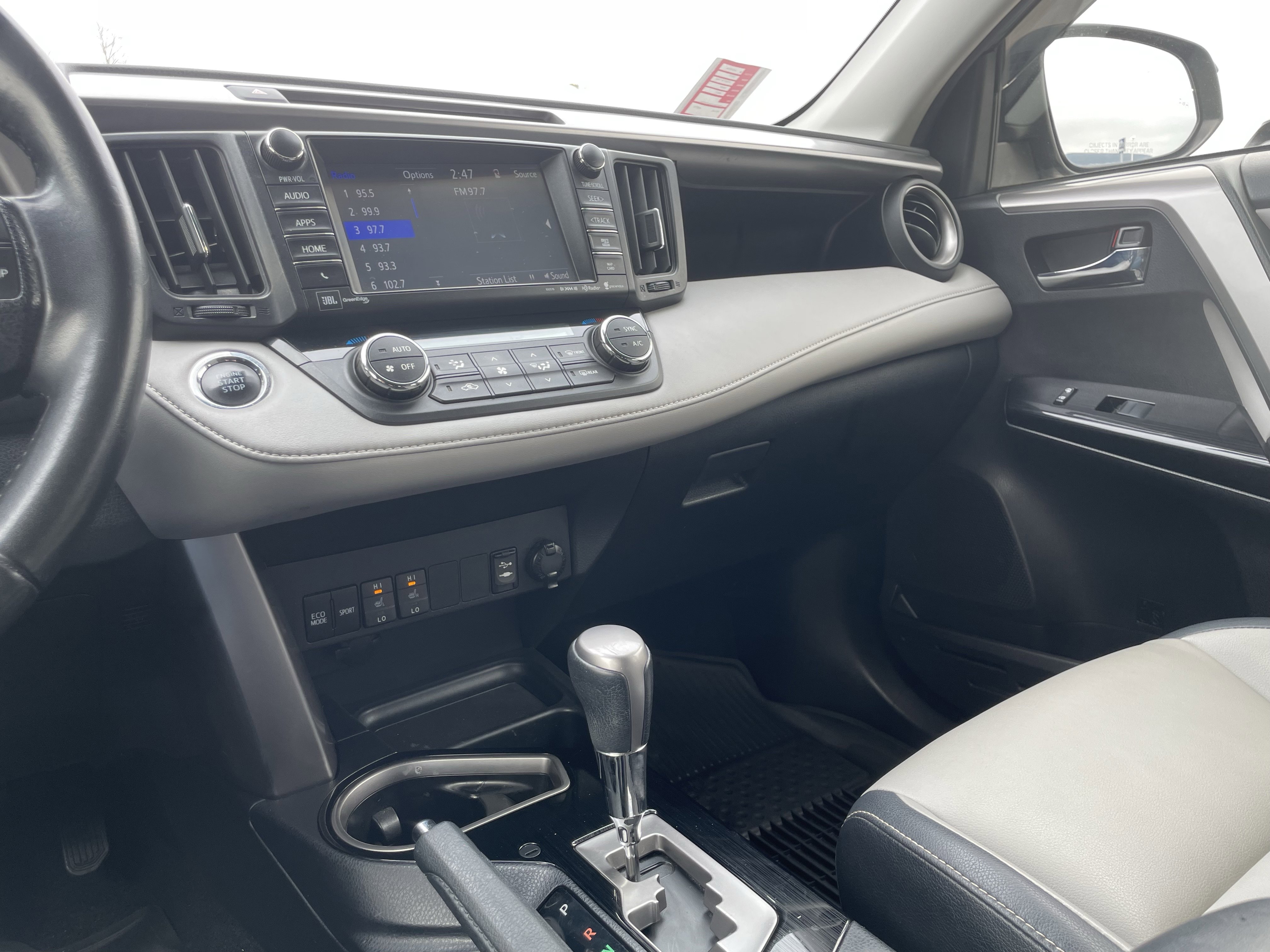 Used 2017 Toyota RAV4 Limited w/ Advanced Technology Package image 22