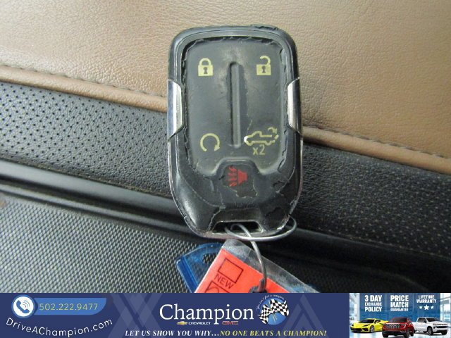 Used 2022 Chevrolet Silverado 3500 High Country w/ Safety Package II AWD/4WD image 14