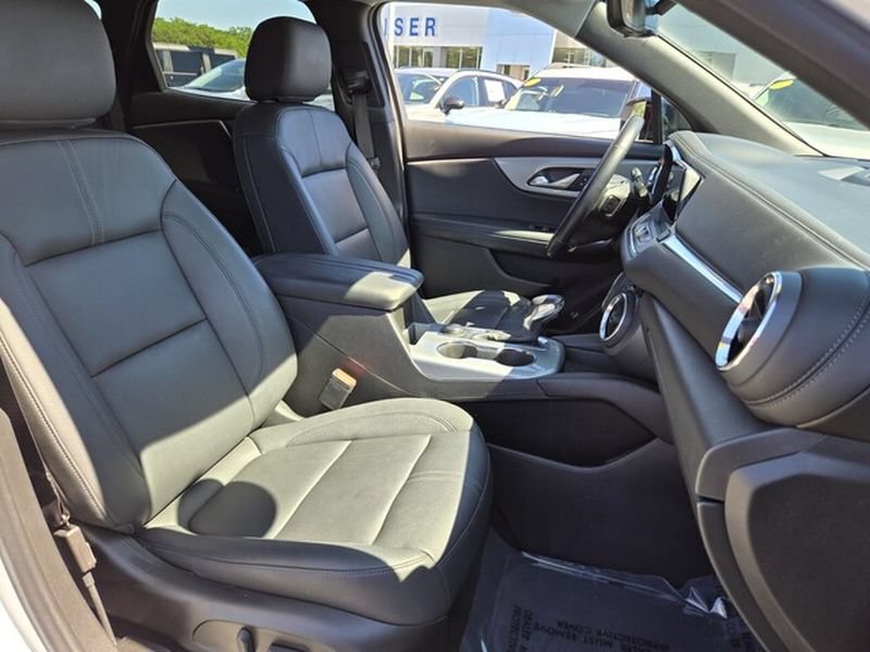 Used 2022 Chevrolet Blazer LT w/ Redline Edition FWD image 20