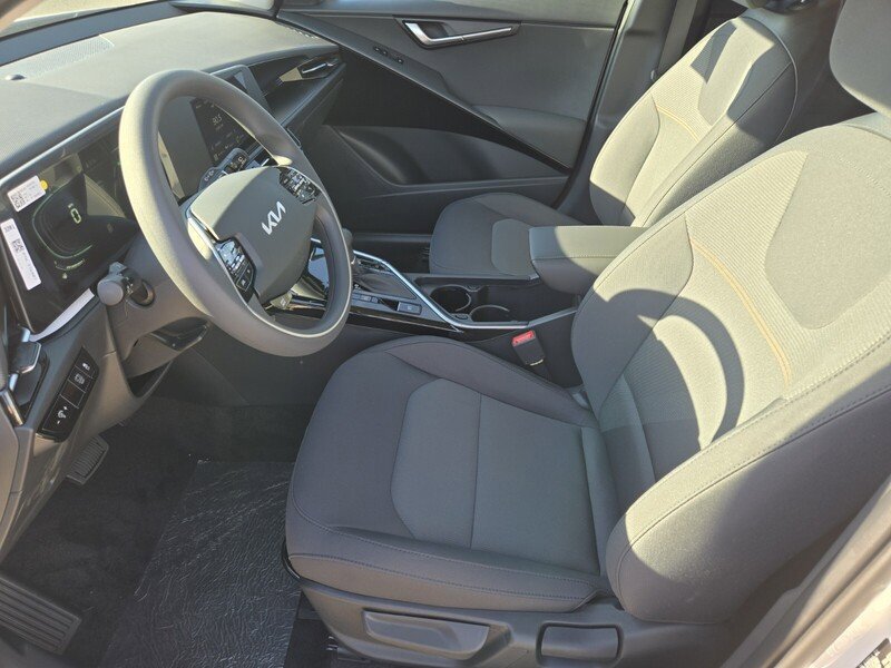 New 2026 Kia Niro LX FWD image 6
