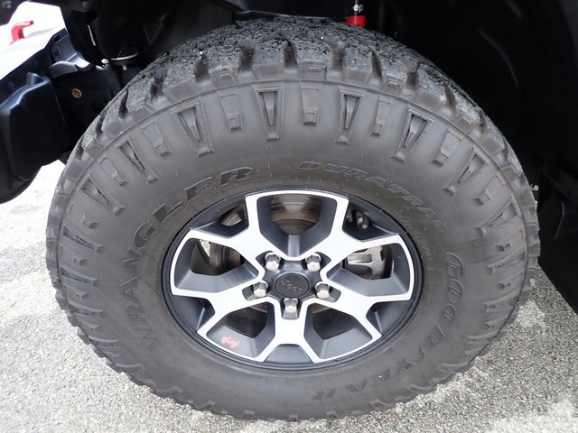 Used 2021 Jeep Wrangler Rubicon image 12