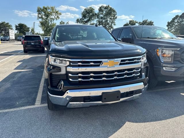 Used 2024 Chevrolet Silverado 1500 LTZ w/ Technology Package AWD/4WD image 5